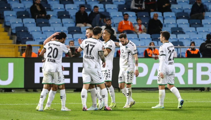 Kocaelispor 16 yıl sonra Süper Lig’de