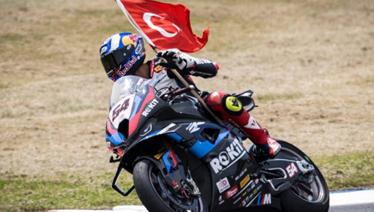 Toprak Razgatlıoğlu, Çekya’da zirvede